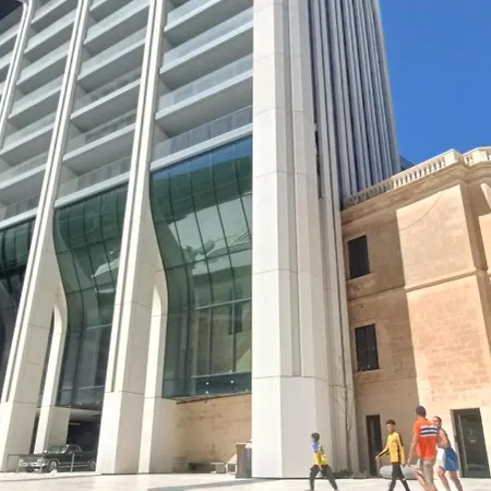 Appartement St Julian's Mercury Tower High Floor Studio In The Sky In Tallest Zaha Hadid Tower In Malta San Ġiljan