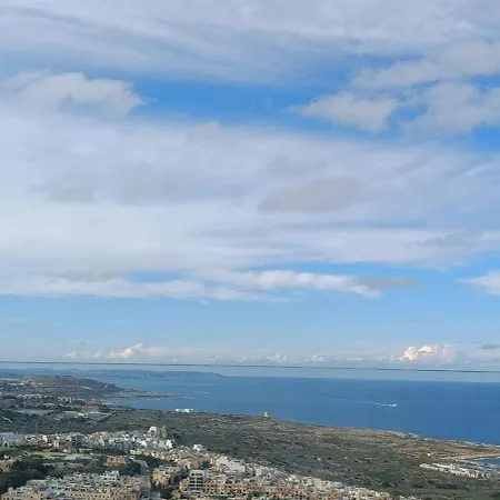 St Julian's Mercury Tower High Floor Studio In The Sky In Tallest Zaha Hadid Tower In Malta Appartement