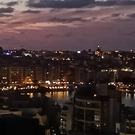 Apartmán St Julian's Mercury Tower High Floor Studio In The Sky In Tallest Zaha Hadid Tower In Malta Saint Julian's