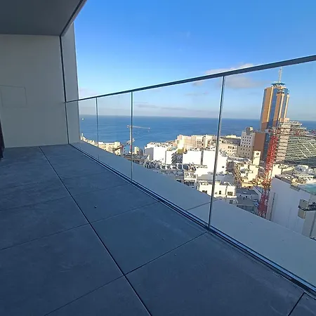 St Julian's Mercury Tower High Floor Studio In The Sky In Tallest Zaha Hadid Tower In Malta San Ġiljan